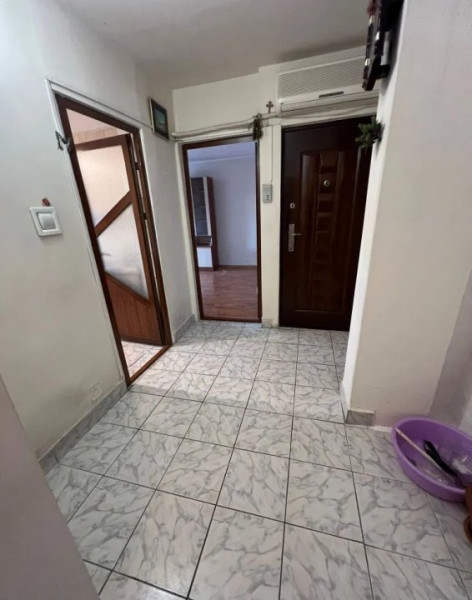 Apartament 2 camere, confort I, decomandat – între Tomis III și Galeriile Soveja