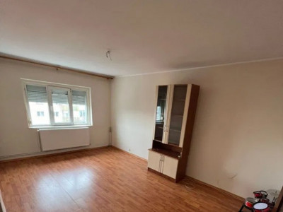 Apartament 2 camere, confort I, decomandat – între Tomis III și Galeriile Soveja