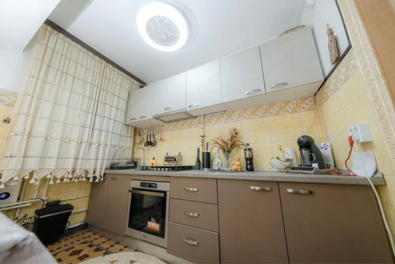 Apartament spațios cu 3 camere în KM 4-5 – confort, lumină și accesibilitate!