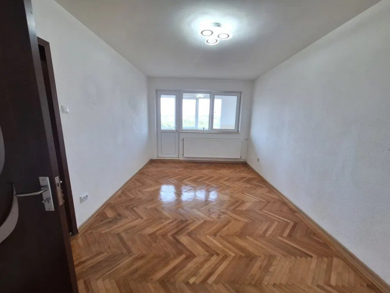 APARTAMENT SPAȚIOS CU 3 CAMERE, VEDERE PANORAMICĂ – ZONA GARA–ABATOR