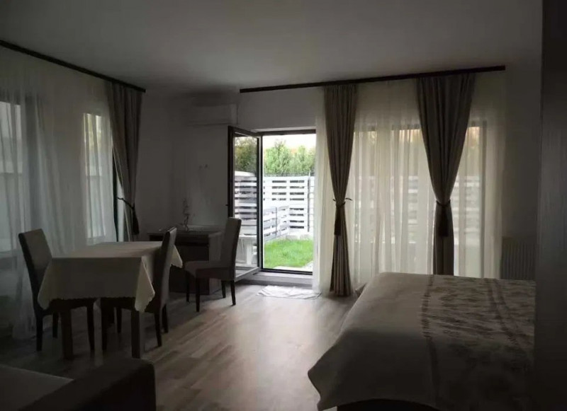 STUDIO CU GRADINA PROPRIE DE VANZARE IN MAMAIA NORD LA 3 MINUTE DE PLAJA