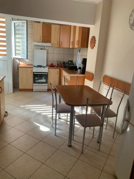 TOMIS III-MEGA IMAGE APARTAMENT CU 3 CAMERE 88 MP CENTRALA GAZE