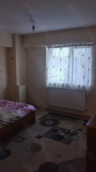 Apartament spațios cu 3 camere – Zona KM 4-Far