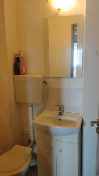 Apartament spațios cu 3 camere – Zona KM 4-Far
