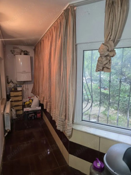 INEL II-ELIBERARII APARTAMENT CU 3 CAMERE CENTRALA GAZE