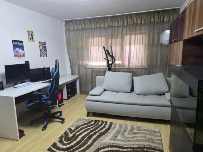 INEL II-ELIBERARII APARTAMENT CU 3 CAMERE CENTRALA GAZE