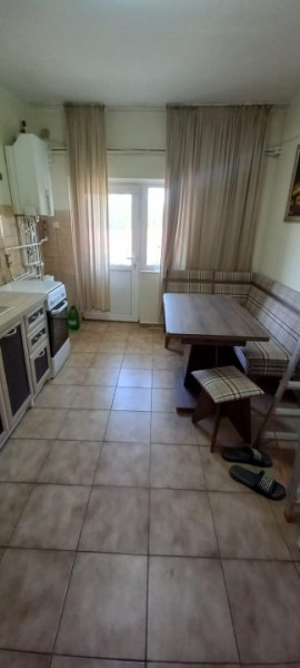 Apartament 3 Camere In Vila - Termen Lung