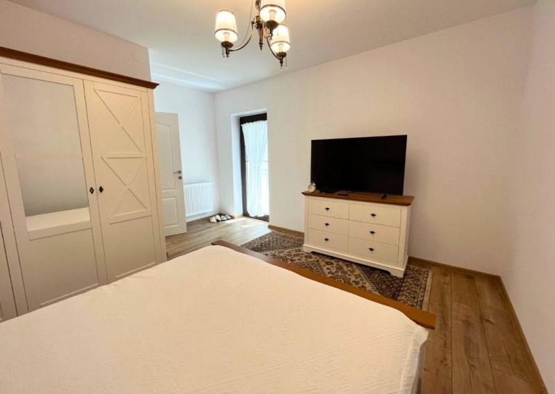 OVIDIU - VILĂ DUPLEX AL DOILEA RAND LA LAC - MOBILATA SI UTILATA LUX