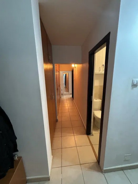 Apartament 3 Camere - La Cheie !!!