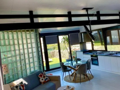 STUDIO MODERN CU TERASA GENEROASA 77 MP  113.000 EUR