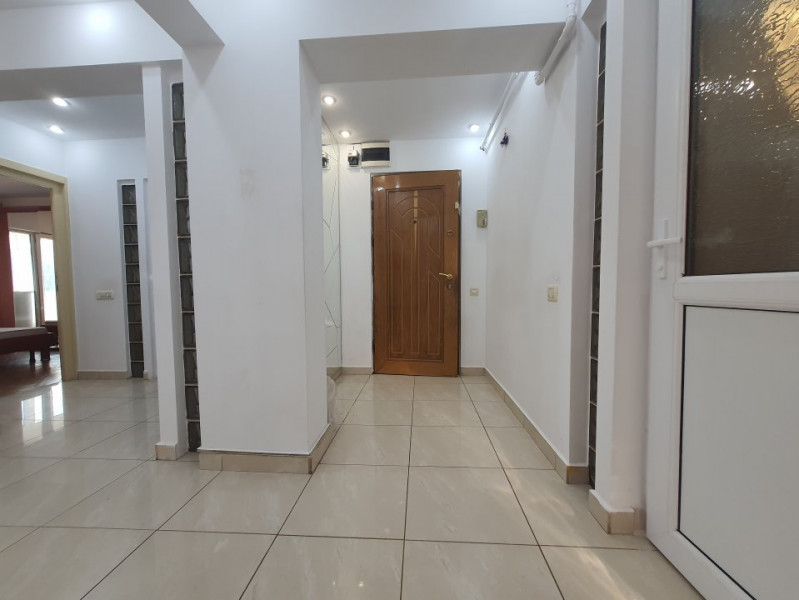 BALADA-APARTAMENT CU 3 CAMERE CENTRALA GAZE MOBILAT