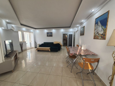 BALADA-APARTAMENT CU 3 CAMERE CENTRALA GAZE MOBILAT