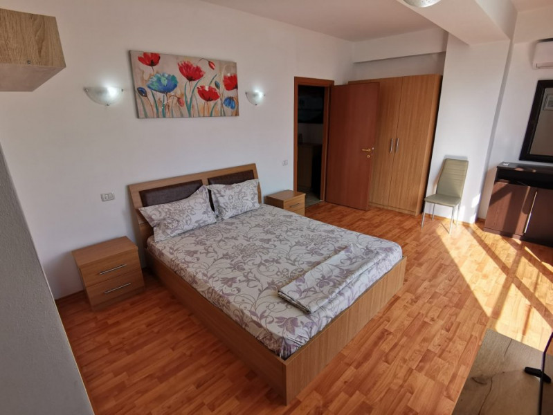 STATIUNEA MAMAIA-SUMMERLAND APARTAMENT CU 3 CAMERE 125 MP MOBILAT
