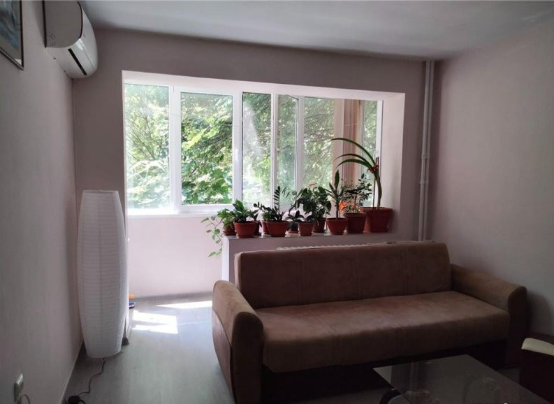 Apartament 2 Camere - Zona Tomis I - Etaj 1 - Mobilat