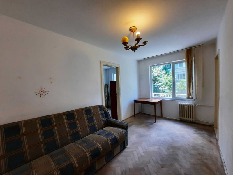 Apartament 2 Camere - Zona Tomis Nord - Etaj 2 - Necesita Renovare