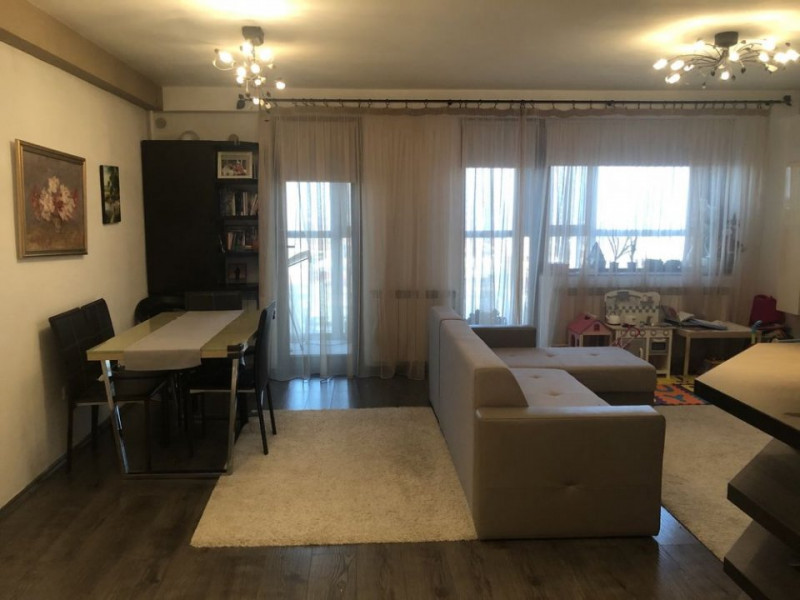 Apartament 2 Camere Decomandate - Zona Tomis Plus - Loc de Parcare