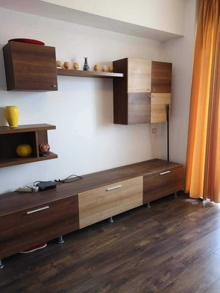 Apartament 3 Camere - Zona Tomis Plus - Mobilat - Loc De Parcare