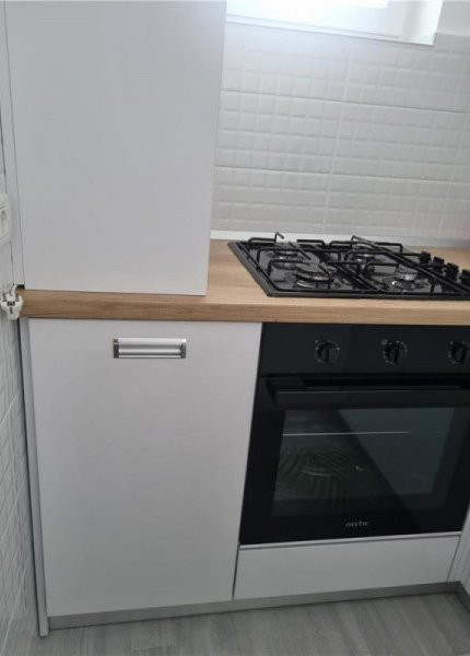 Apartament 2 Camere - Zona Centrala - Mobilat - Gaze - Aproape De Plaja !