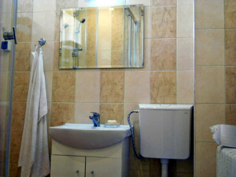 Apartament 2 Camere - Zona Tomis Nord - Izolat - Mobilat