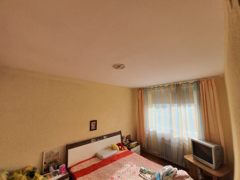 Apartament 2 Camere Semidecomandate - Zona Abator - Mobilat