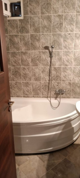 Apartament 2 Camere - Zona Dacia - Gaze Pe Scara - Boxa