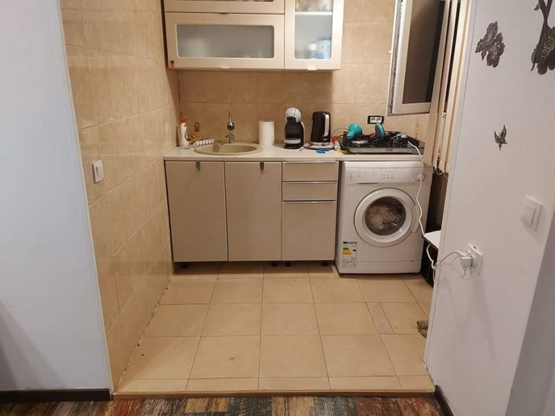 Garsoniera - Zona Capitol - Balcon - Renovata
