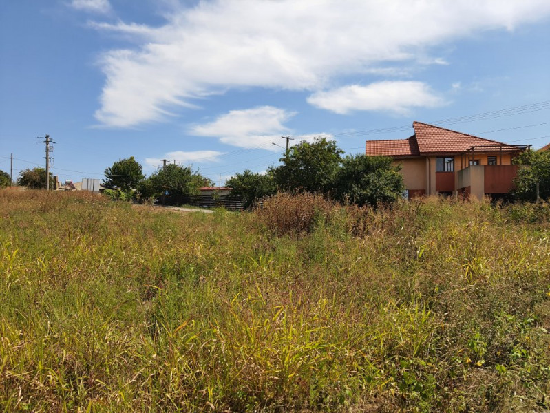 TECHIRGHIOL-TEREN INTRAVILAN 400 mp IN LOCALITATE ZONA  LOCUITA CU UTILITATI