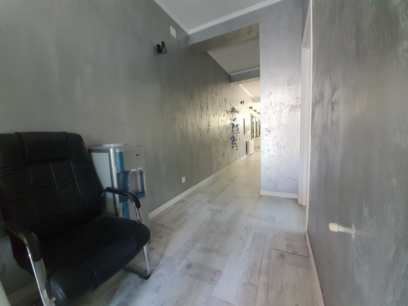 Tomis I Apartament 3 camere ultrafinisat terasa 30 mp - spatiu comercial