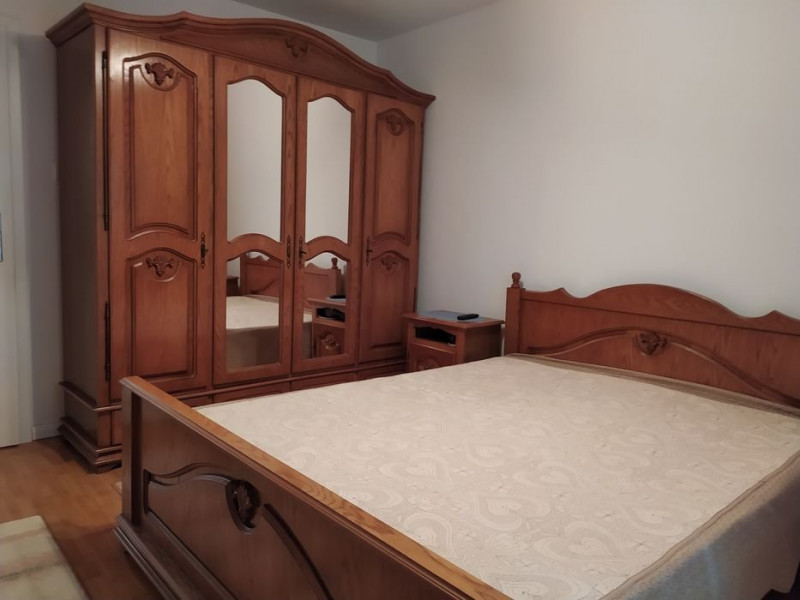 Apartament 3 Camere - Zona Dacia - Mobilat/Utilat - Gaze - Boxa
