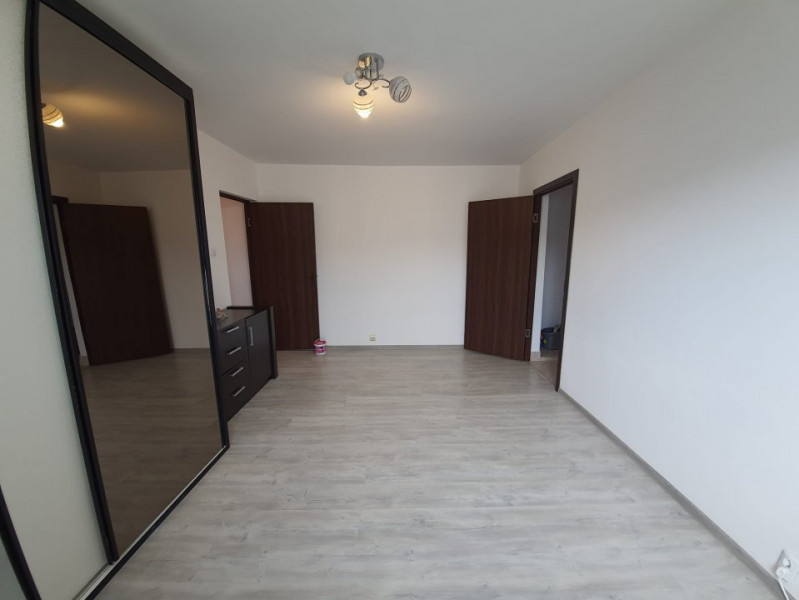 Apartament 2 Camere - Zona Inel I - Renovat - Etaj 3