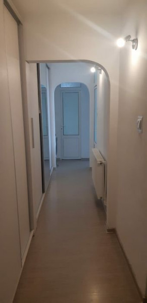 Apartament 3 camere - Zona Poarta 6 - Etaj 3 - Gaze