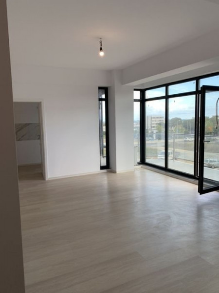Apartament 3 Camere Decomandate - Zona Tomis Plus - 2 Locuri De Parcare