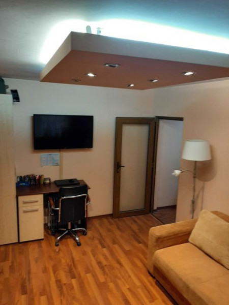 INEL II Apartament cu 2 camere mobilat gaze la scara