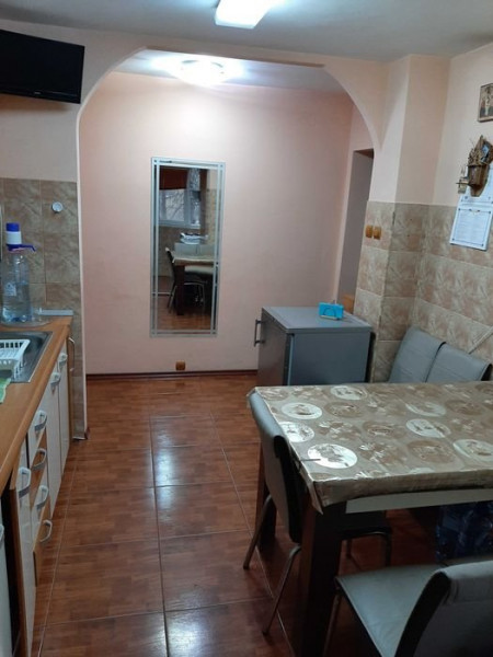 INEL II Apartament cu 2 camere mobilat gaze la scara