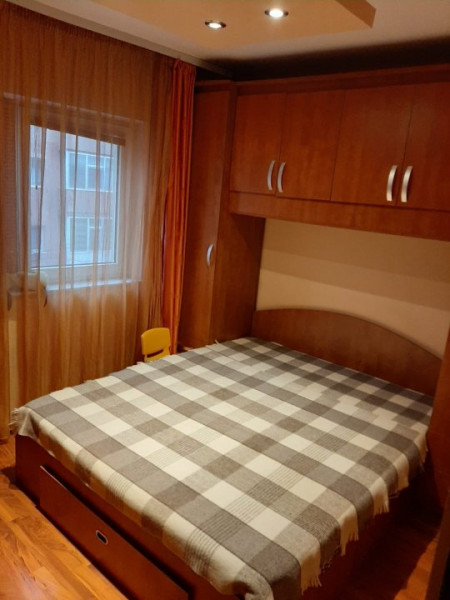 INEL II Apartament cu 2 camere mobilat gaze la scara