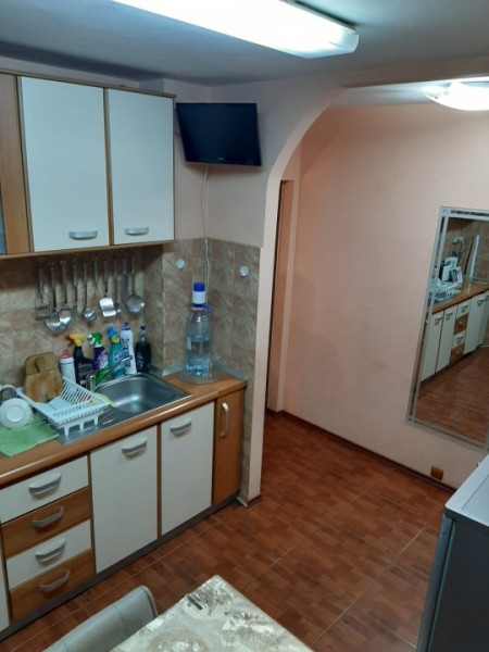 INEL II Apartament cu 2 camere mobilat gaze la scara
