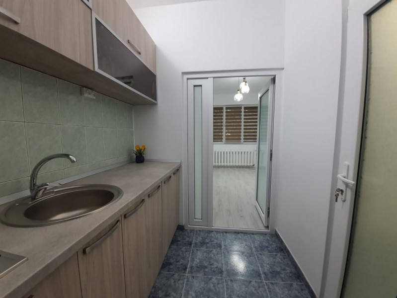 Garsoniera - Zona CET - Renovata - Parter Plus Demisol