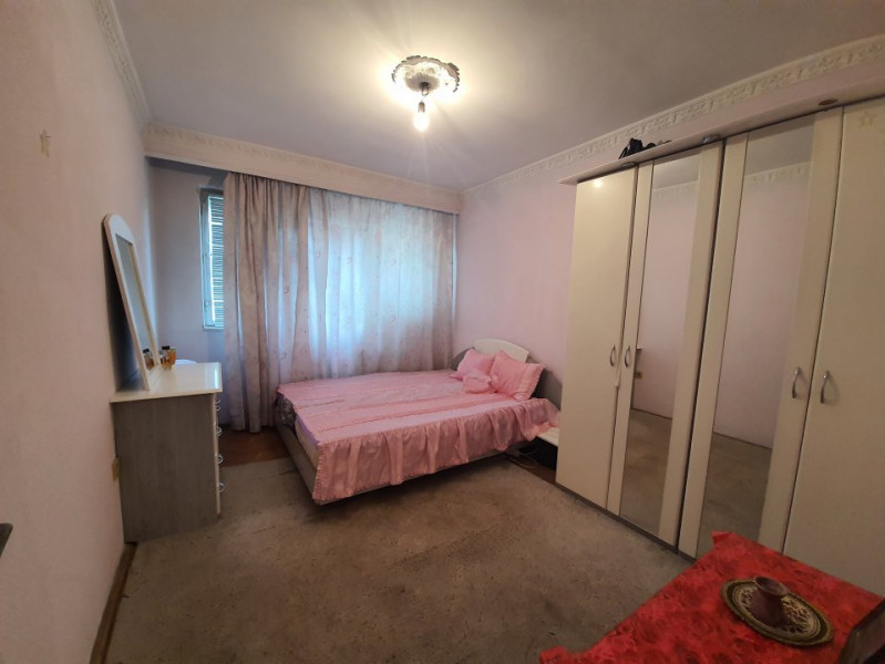 Apartament 2 Camere - Zona Abator - Etaj 3 - Gaze la Usa