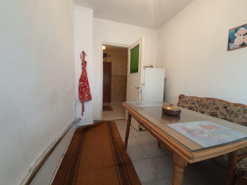 Apartament 2 Camere - Zona Abator - Etaj 3 - Gaze la Usa