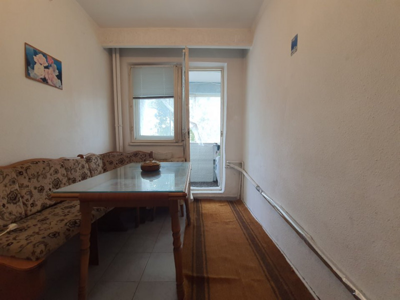 Apartament 2 Camere - Zona Abator - Etaj 3 - Gaze la Usa
