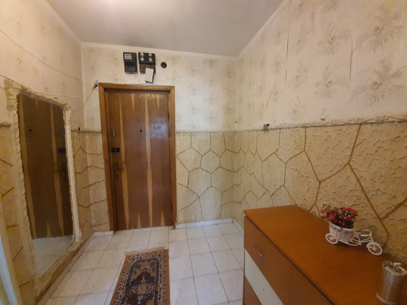 Apartament 2 Camere - Zona Abator - Etaj 3 - Gaze la Usa