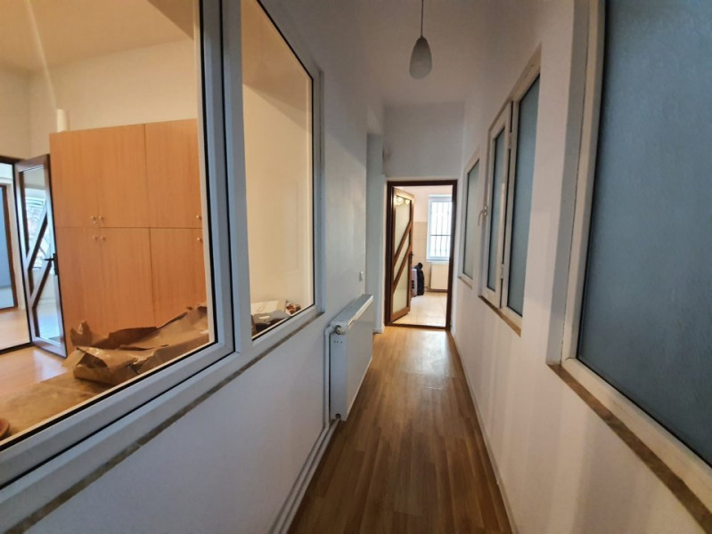 PIATA OVIDIU CIN-CIN Apartament cu 4 camere etaj 1 Gaze