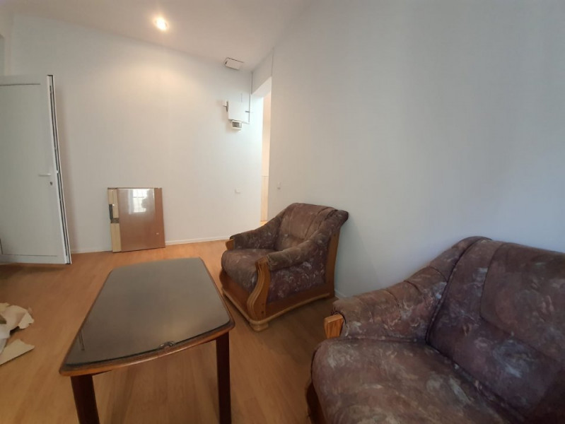 PIATA OVIDIU CIN-CIN Apartament cu 4 camere etaj 1 Gaze