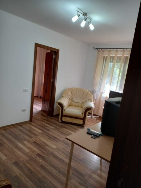 Apartament 2 Camere - Zona Casa De Cultura - Parter