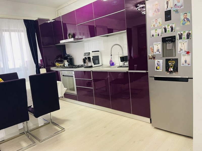 Apartament 2 Camere - Zona Tomis Plus -  Centrala Pe Gaze - Loc de Parcare