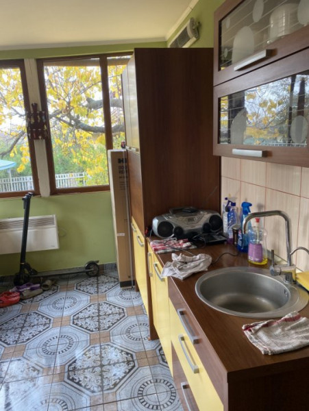 Casa de vanzare - Poiana CENTRAL - Toate uilitatile! 1320 mp teren! 