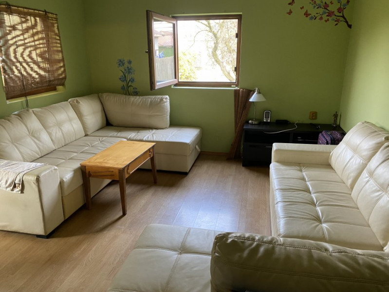 Casa de vanzare - Poiana CENTRAL - Toate uilitatile! 1320 mp teren! 