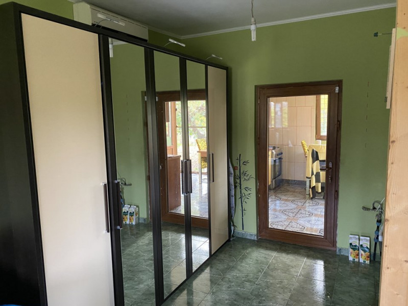 Casa de vanzare - Poiana CENTRAL - Toate uilitatile! 1320 mp teren! 
