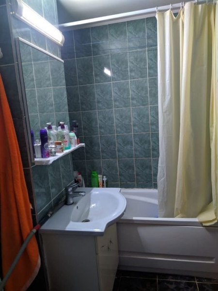 Apartament 2 Camere Transformat In 3 Camere - Zona CET - Centrala Pe Gaze