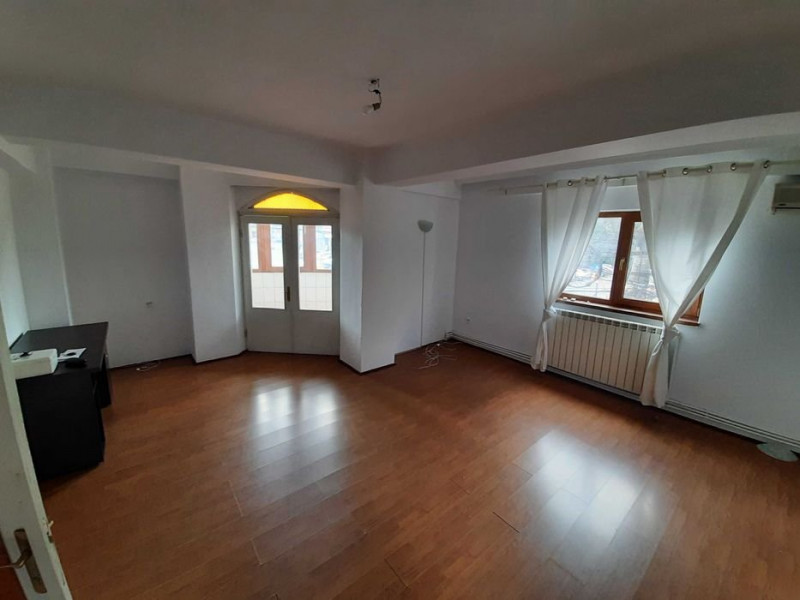 Apartament 2 Camere - Zona Tomis II Victoria - Centrala Pe Gaze